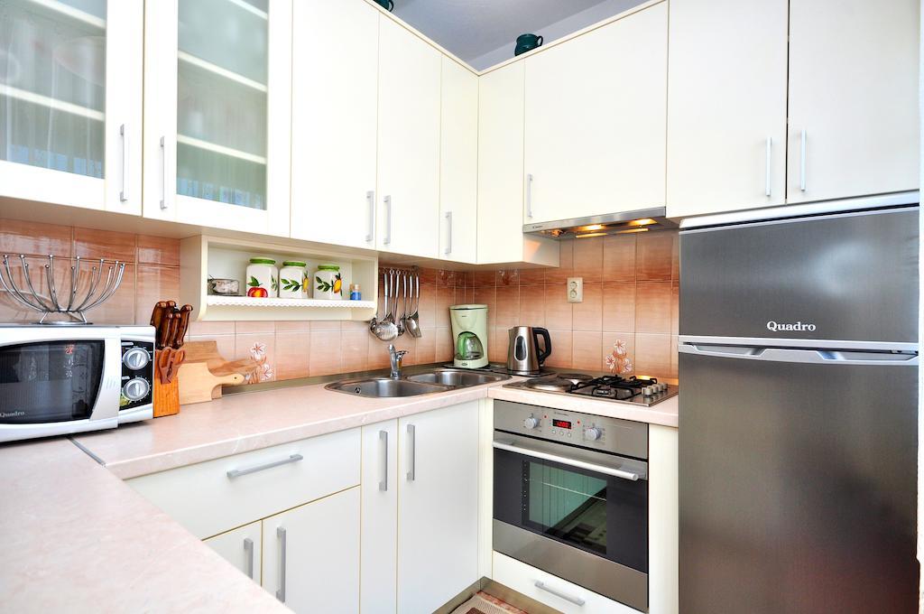 Apartments Sakal تروغير الغرفة الصورة