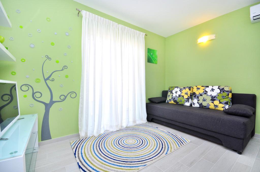 Apartments Sakal تروغير الغرفة الصورة