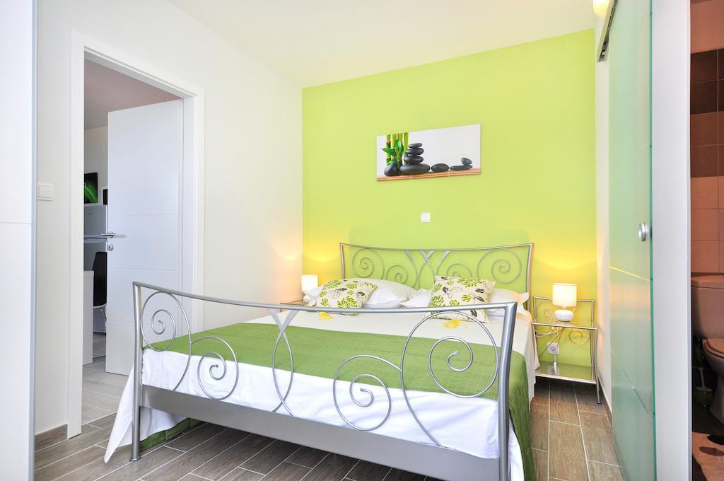 Apartments Sakal تروغير الغرفة الصورة